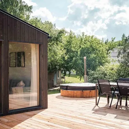 Palukuela Saunad Tiny House Kadaka - Sauna, Hot Tub *