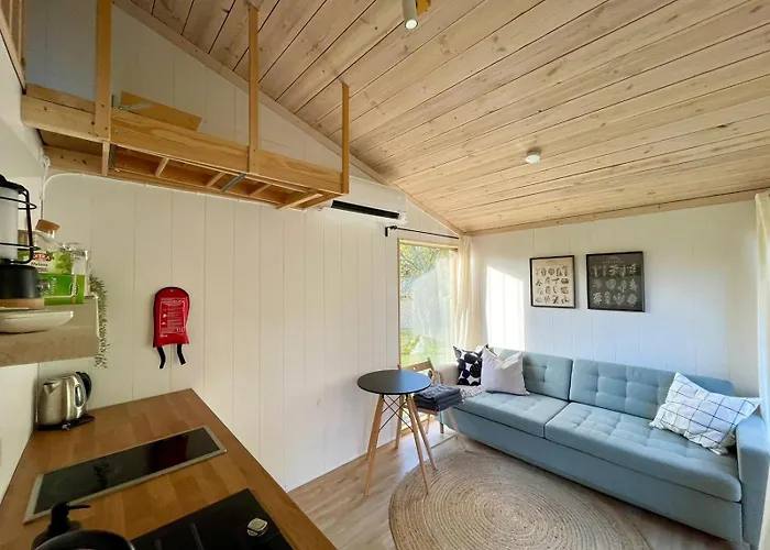 Palukuela Tiny House Kadaka *